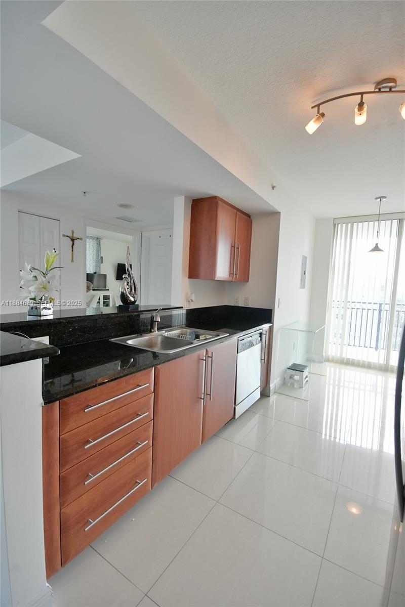 3232 SW 22nd Ter # 1502