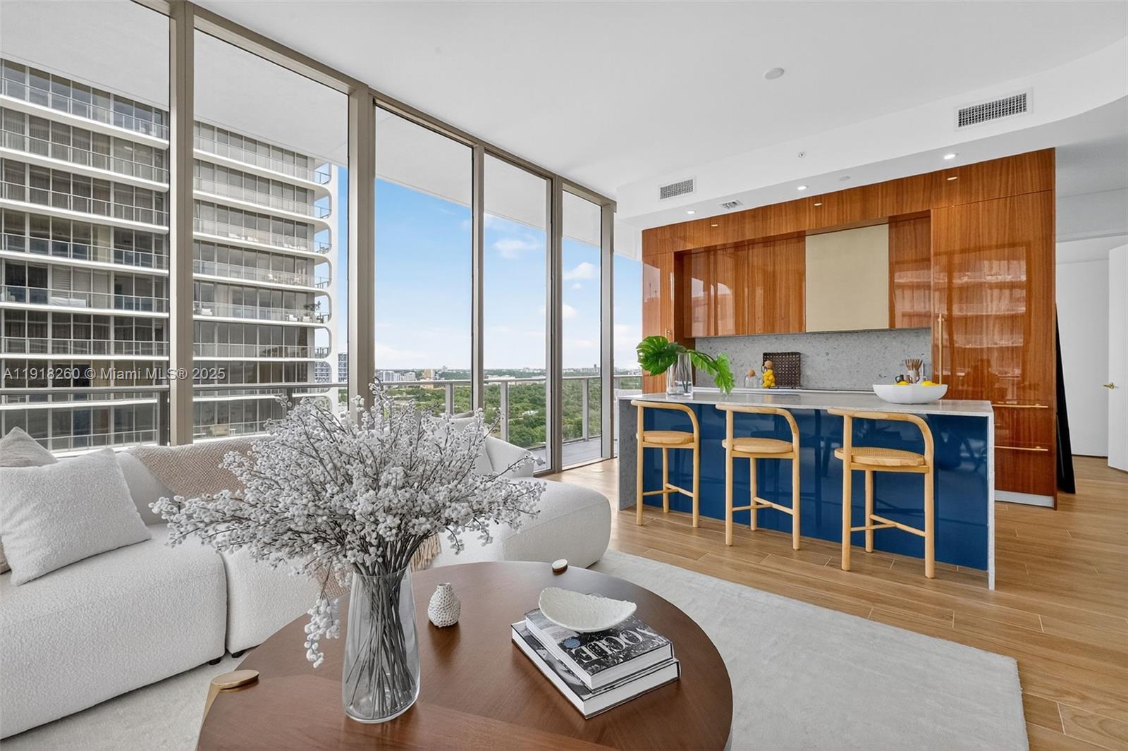 2655 S Bayshore Dr # 1409