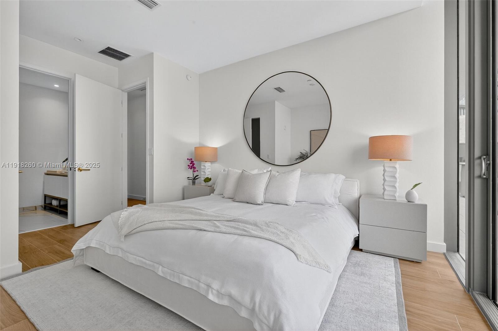 2655 S Bayshore Dr # 1409