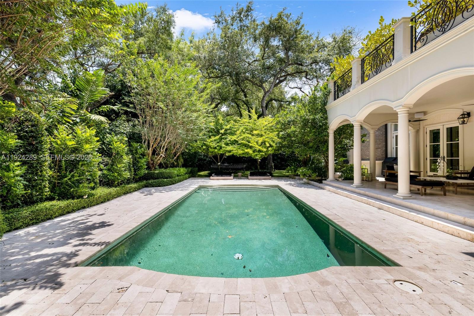 155 San Souci Dr