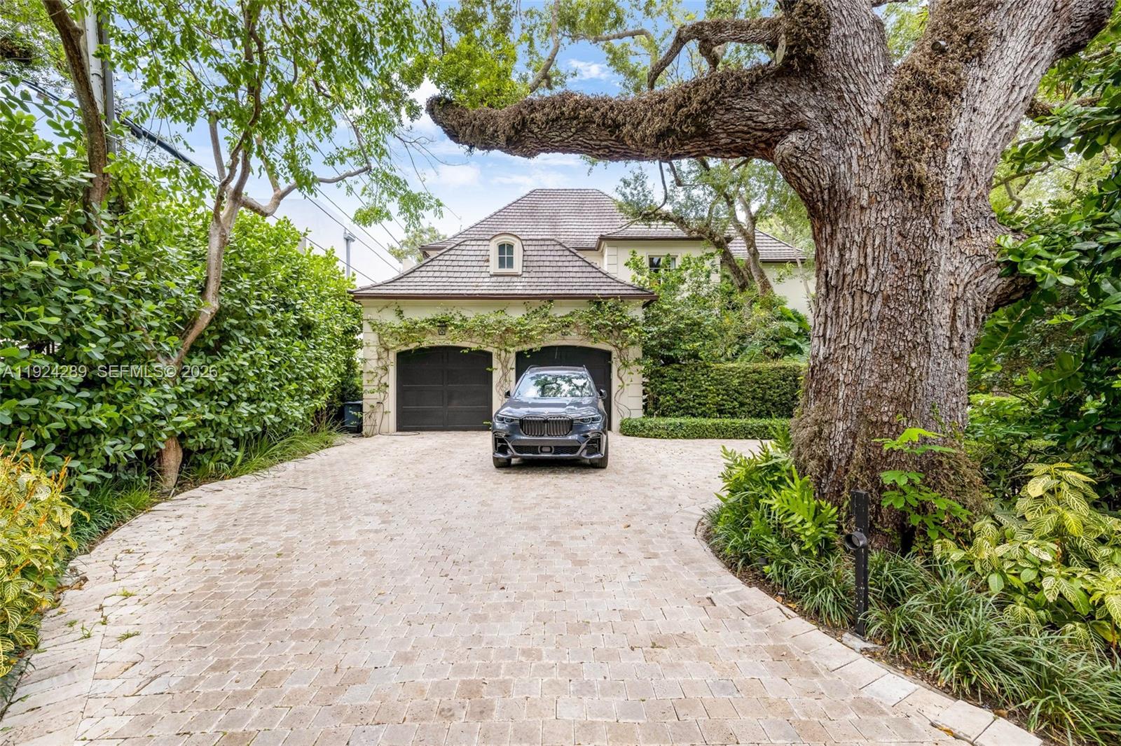 155 San Souci Dr