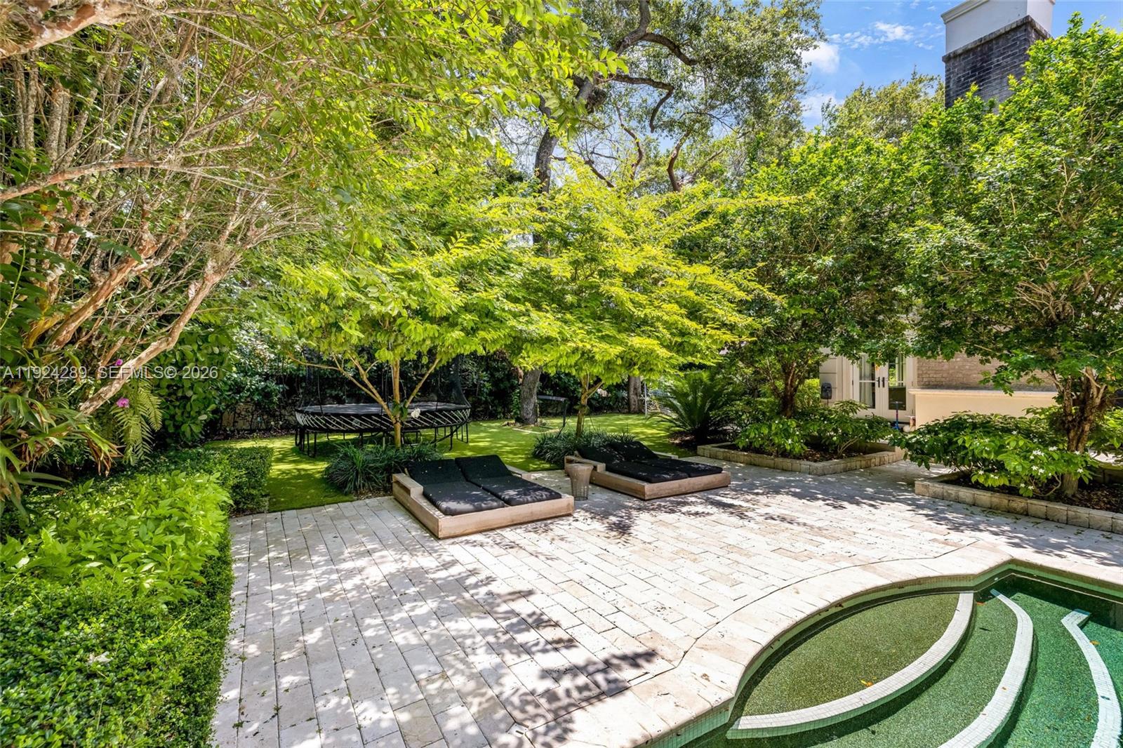 155 San Souci Dr