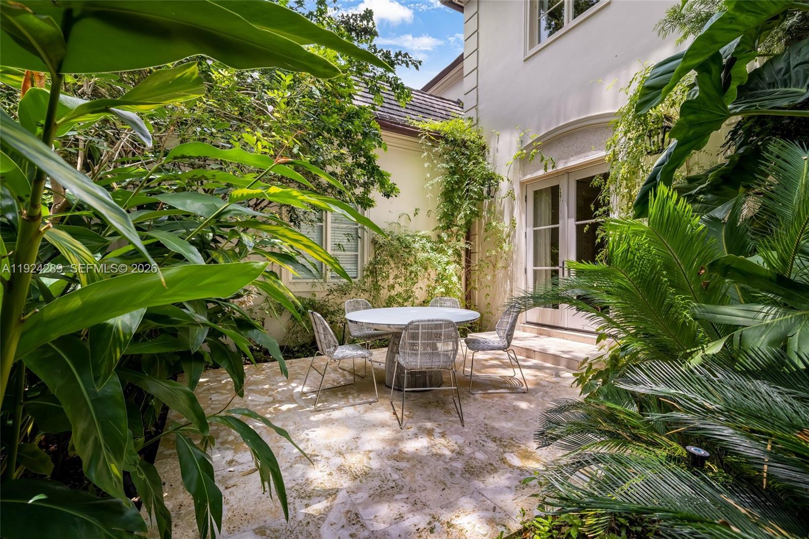 155 San Souci Dr