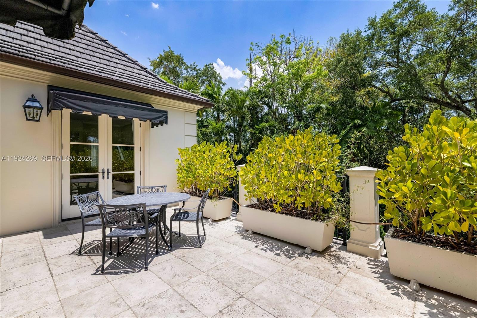155 San Souci Dr