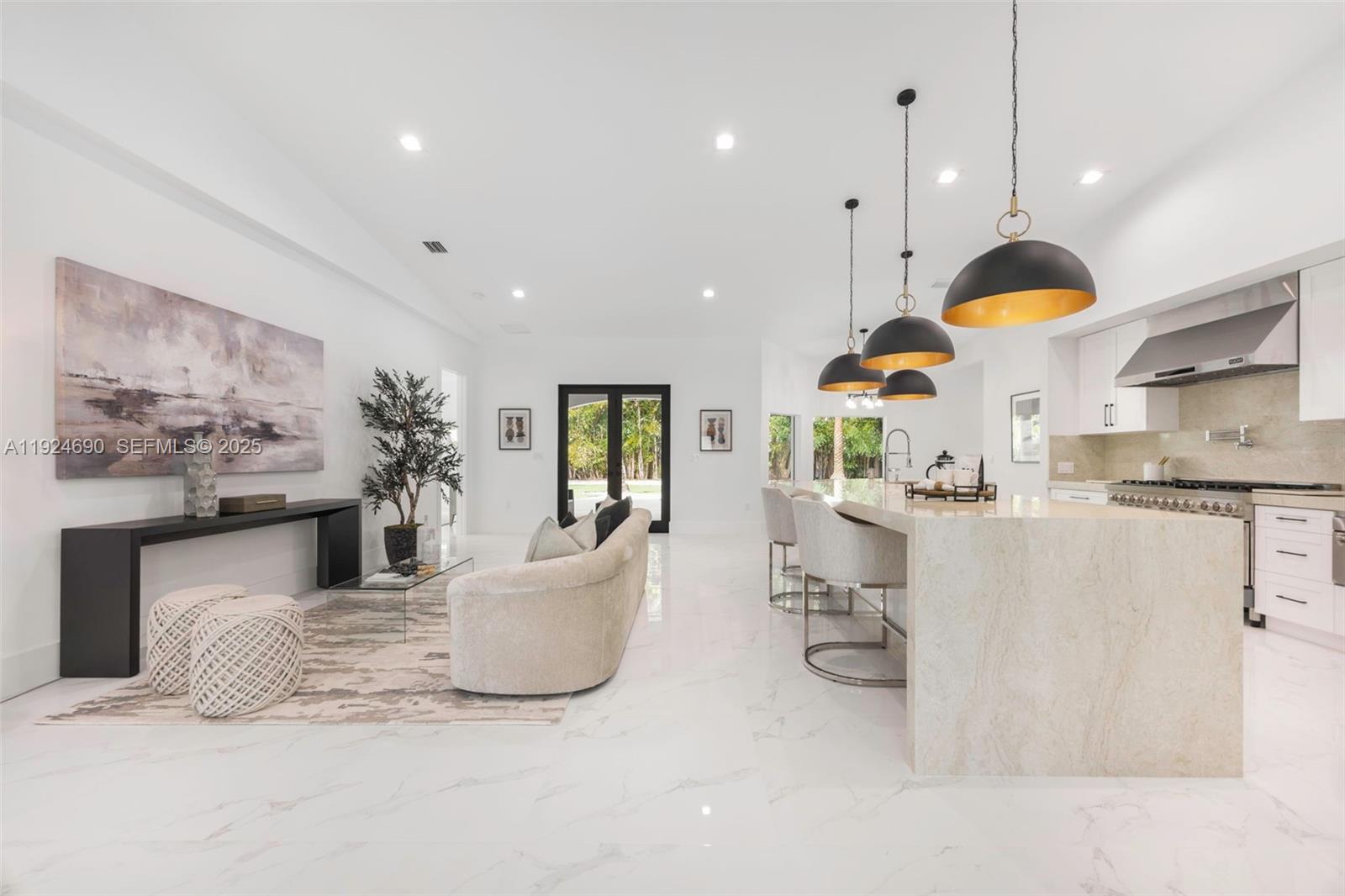 6845 SW 52nd St Unit: .