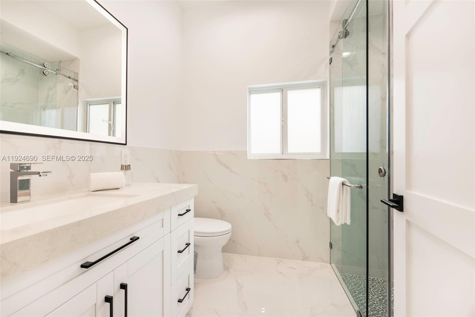 6845 SW 52nd St Unit: .