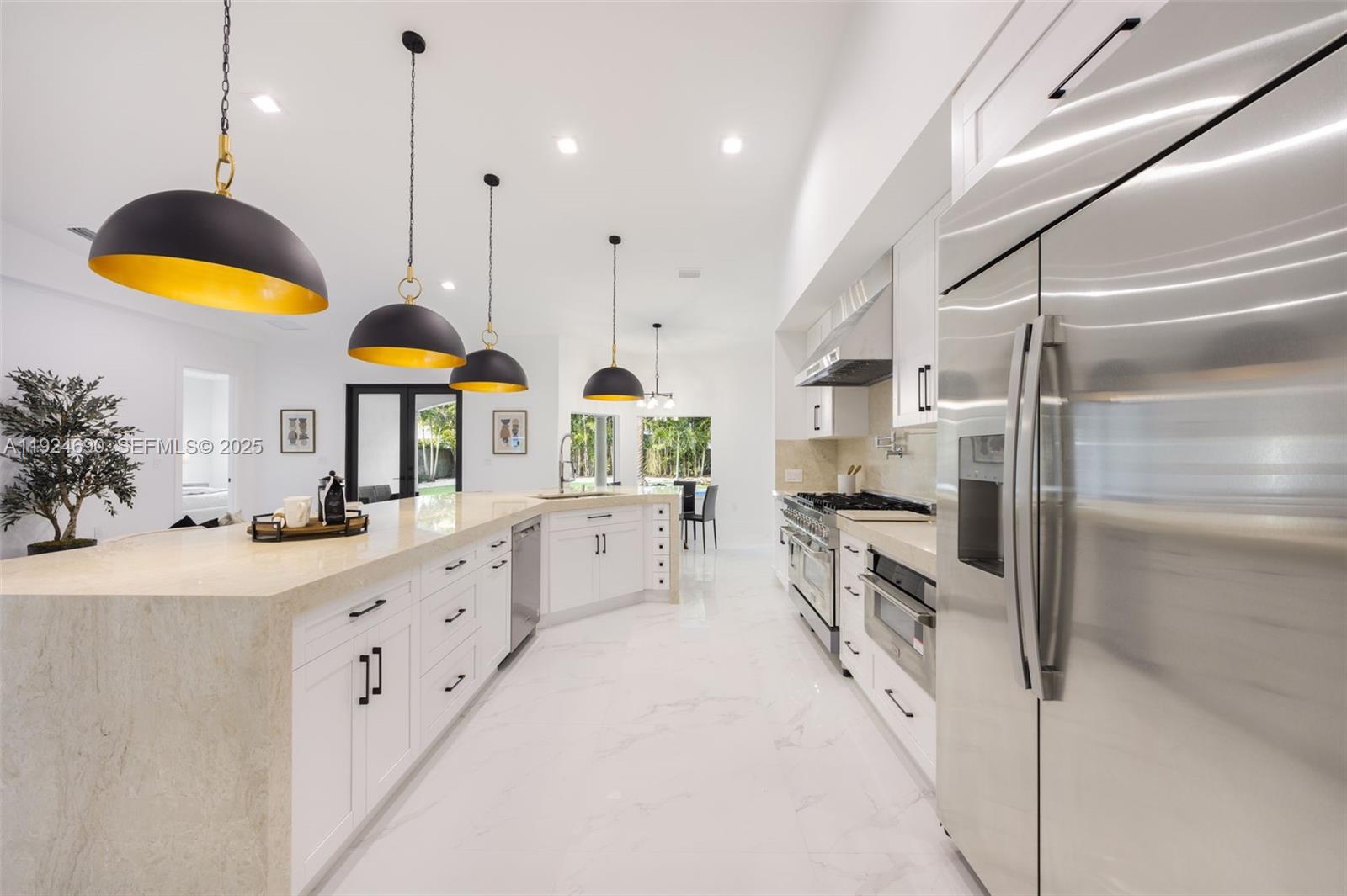 6845 SW 52nd St Unit: .