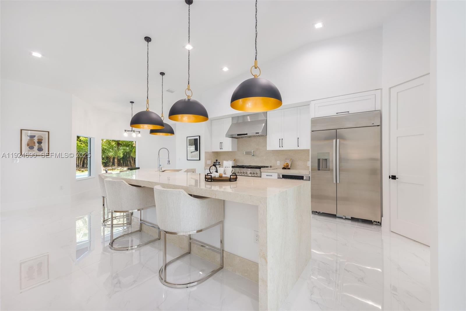 6845 SW 52nd St Unit: .