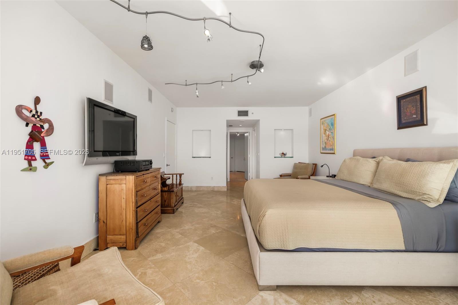 1331 Brickell Bay Dr # 2807