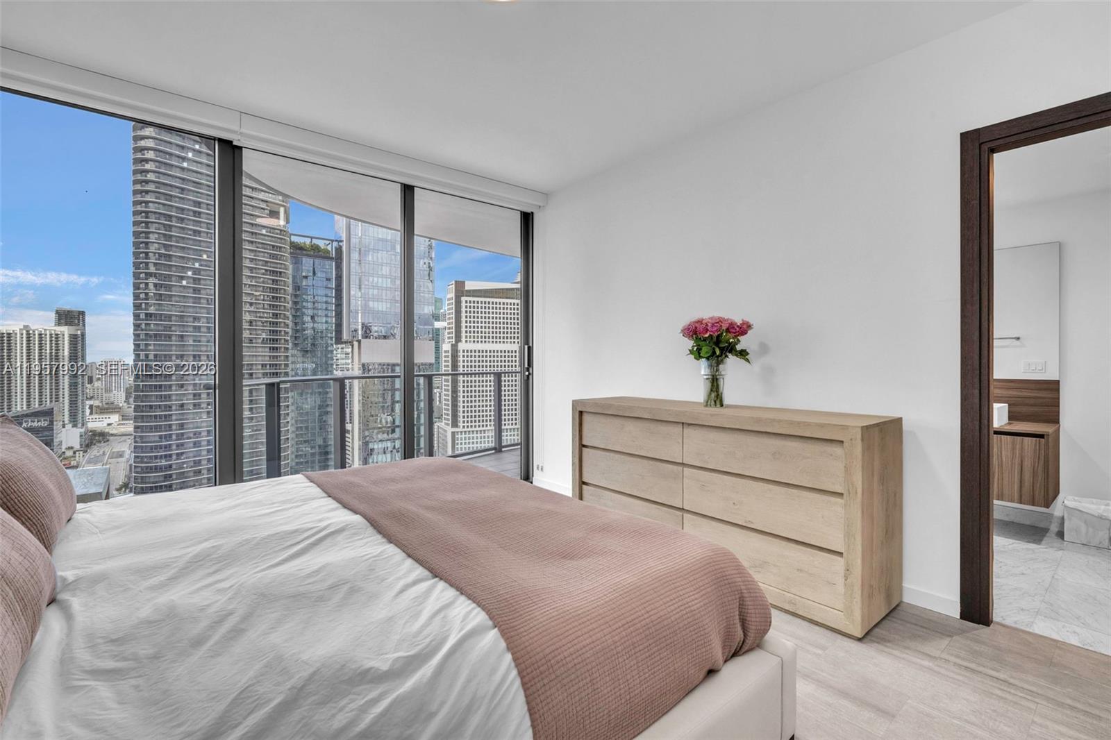 1000 Brickell Plz # 3112