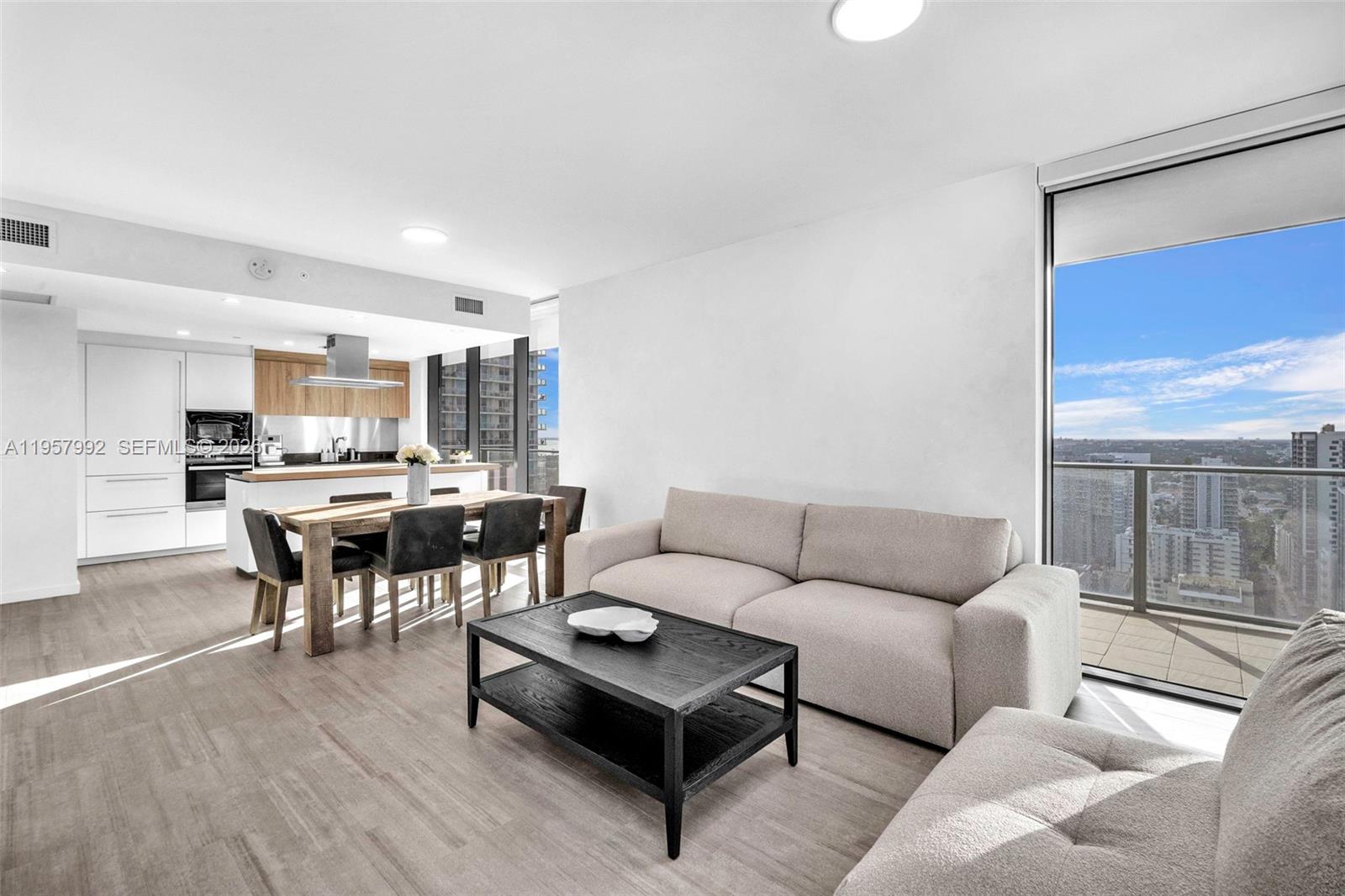 1000 Brickell Plz # 3112