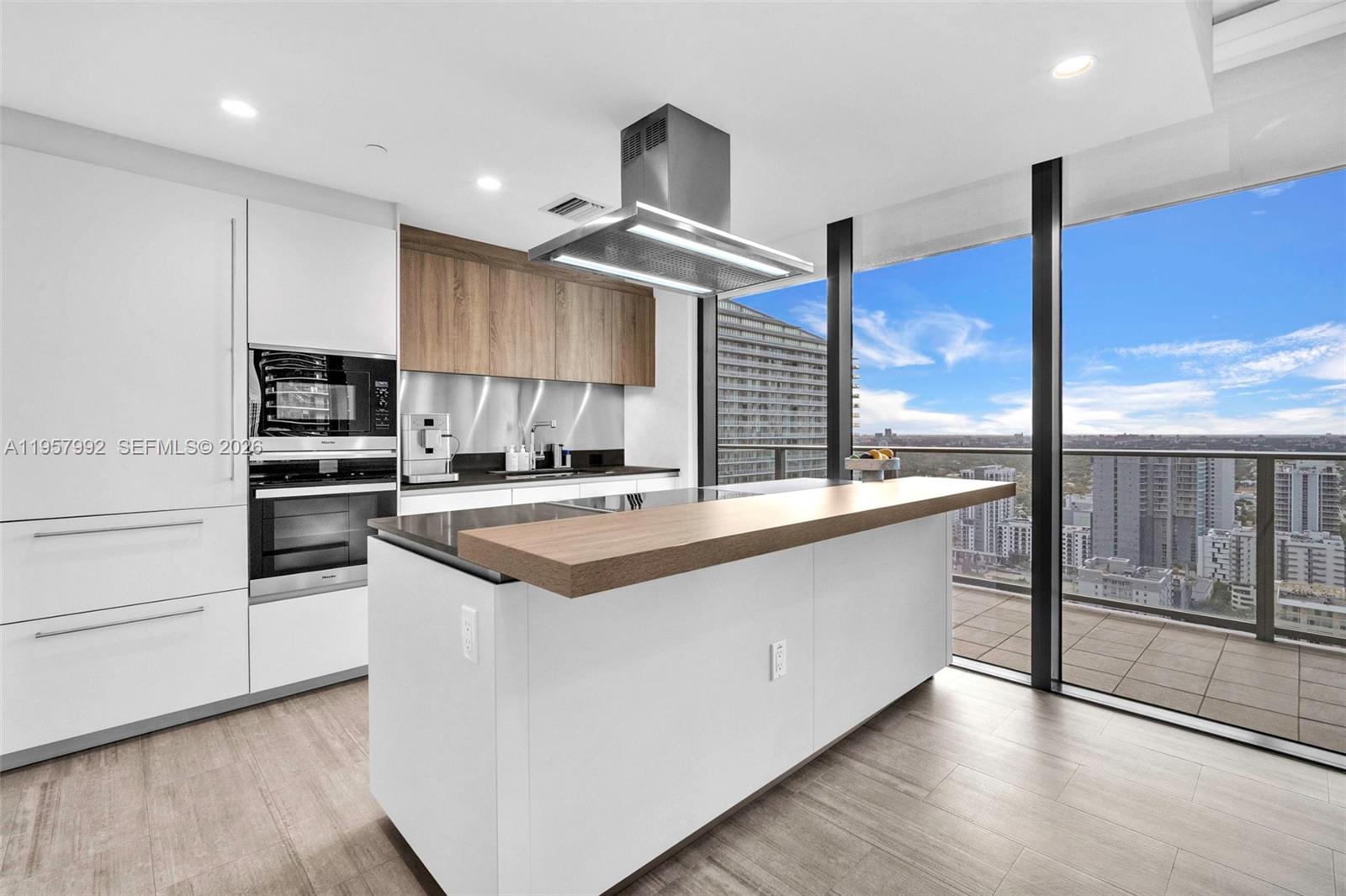 1000 Brickell Plz # 3112