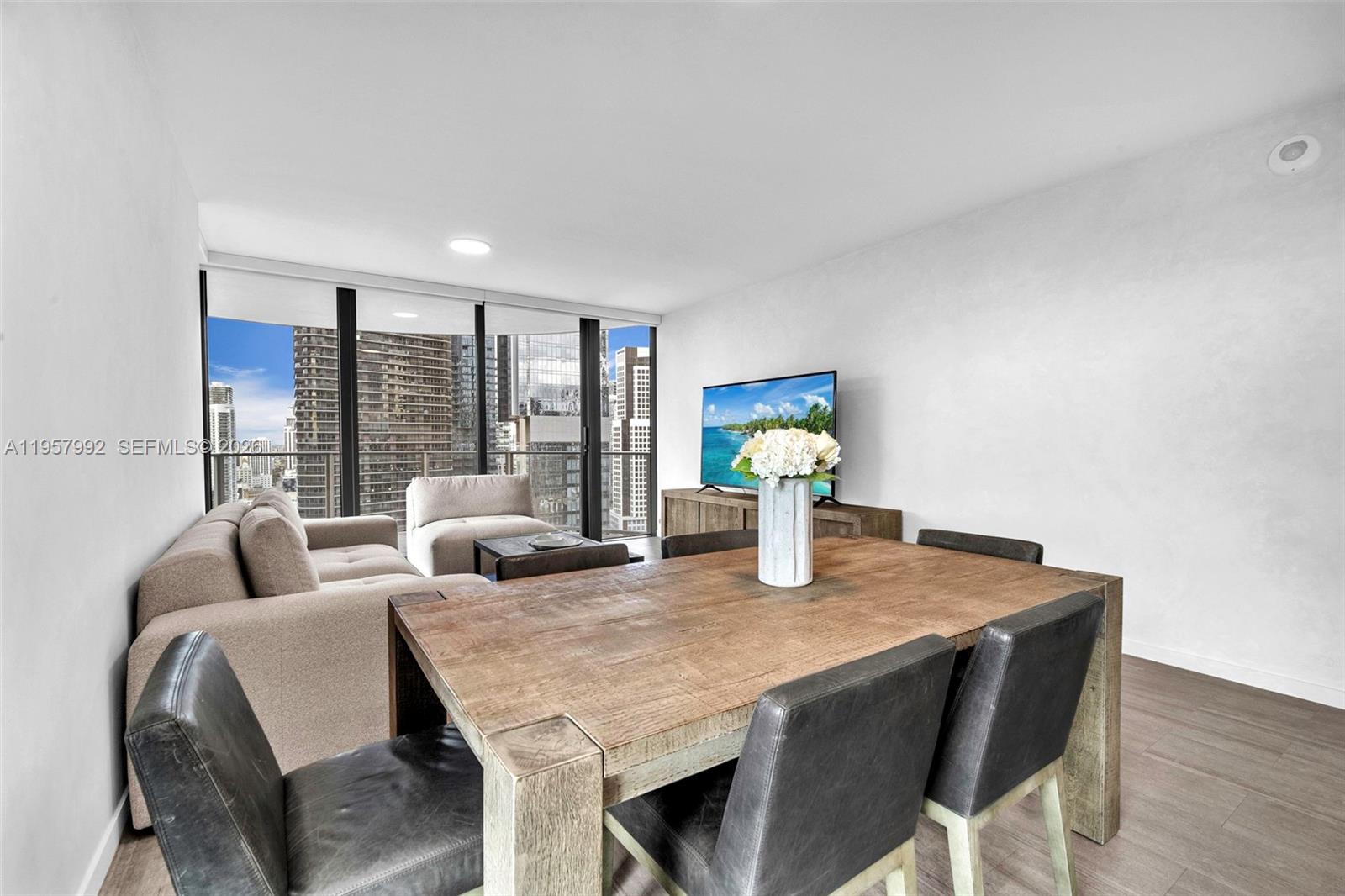 1000 Brickell Plz # 3112