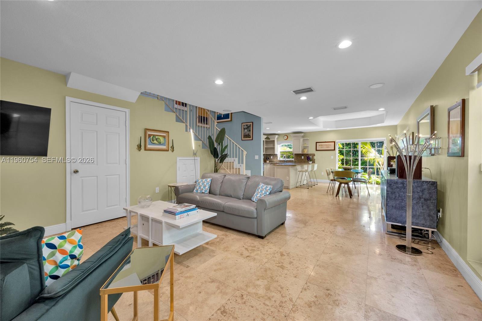 3233 Gifford Ln # 3233