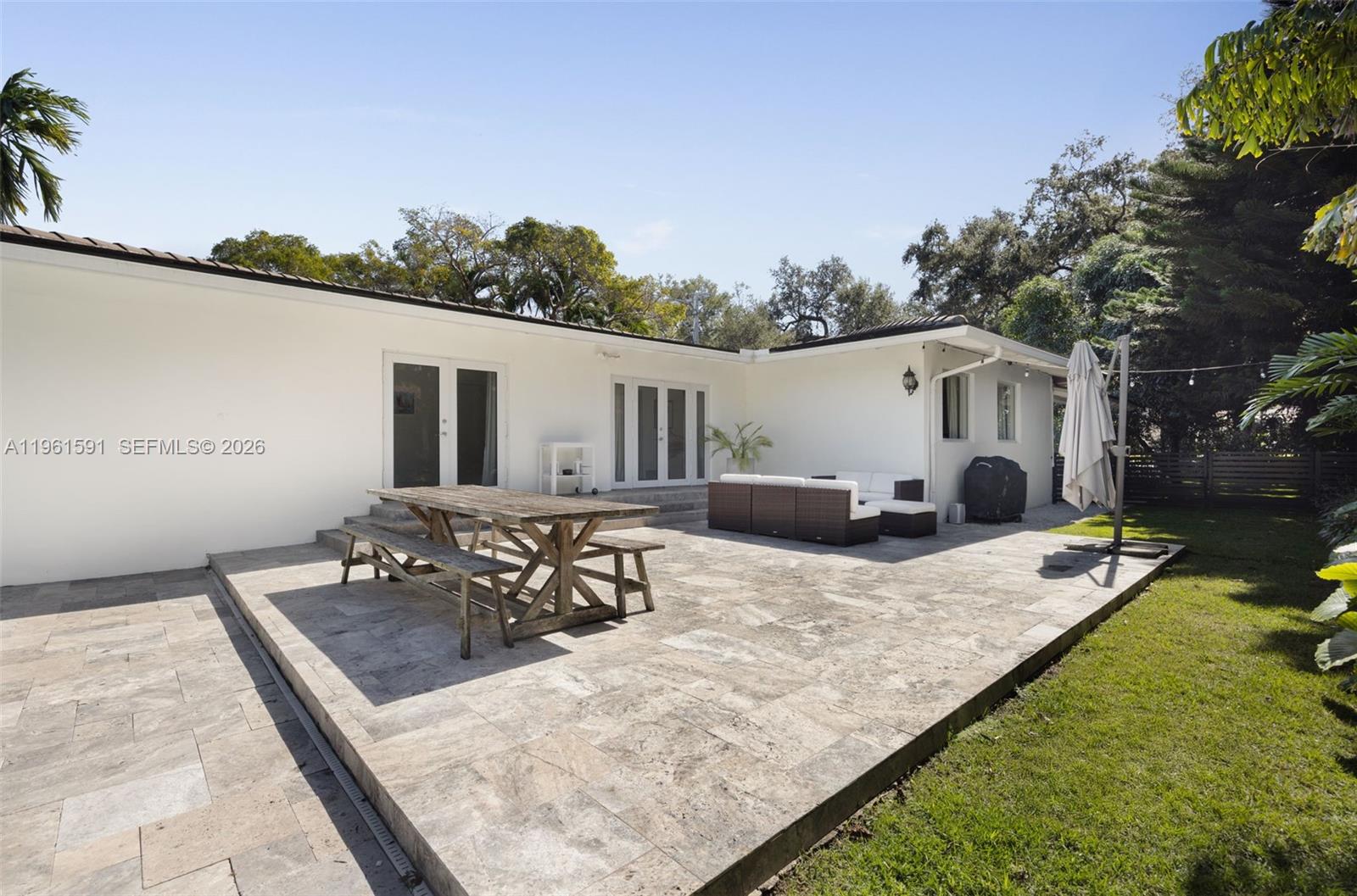 1101 Coral Way