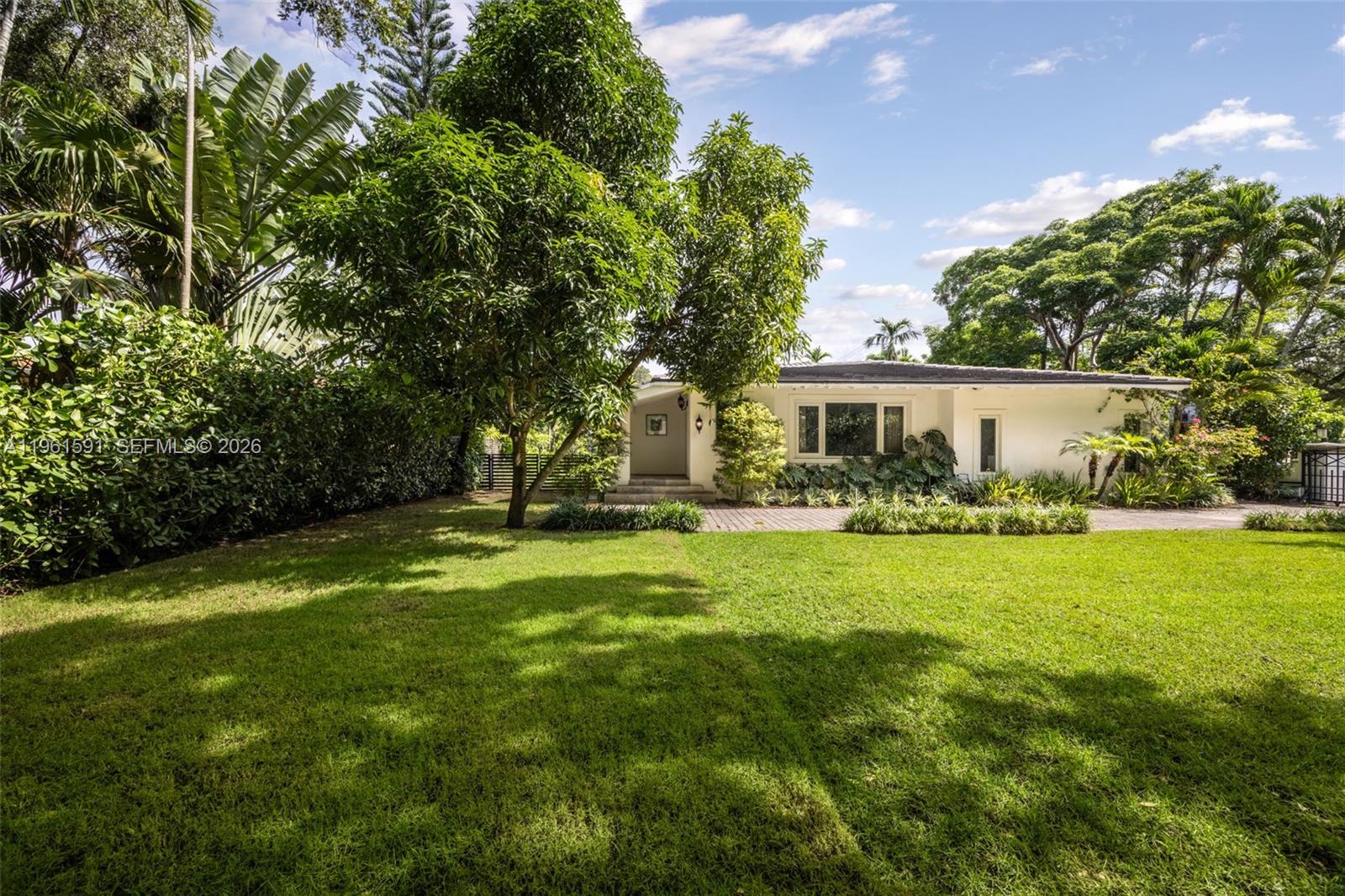 1101 Coral Way