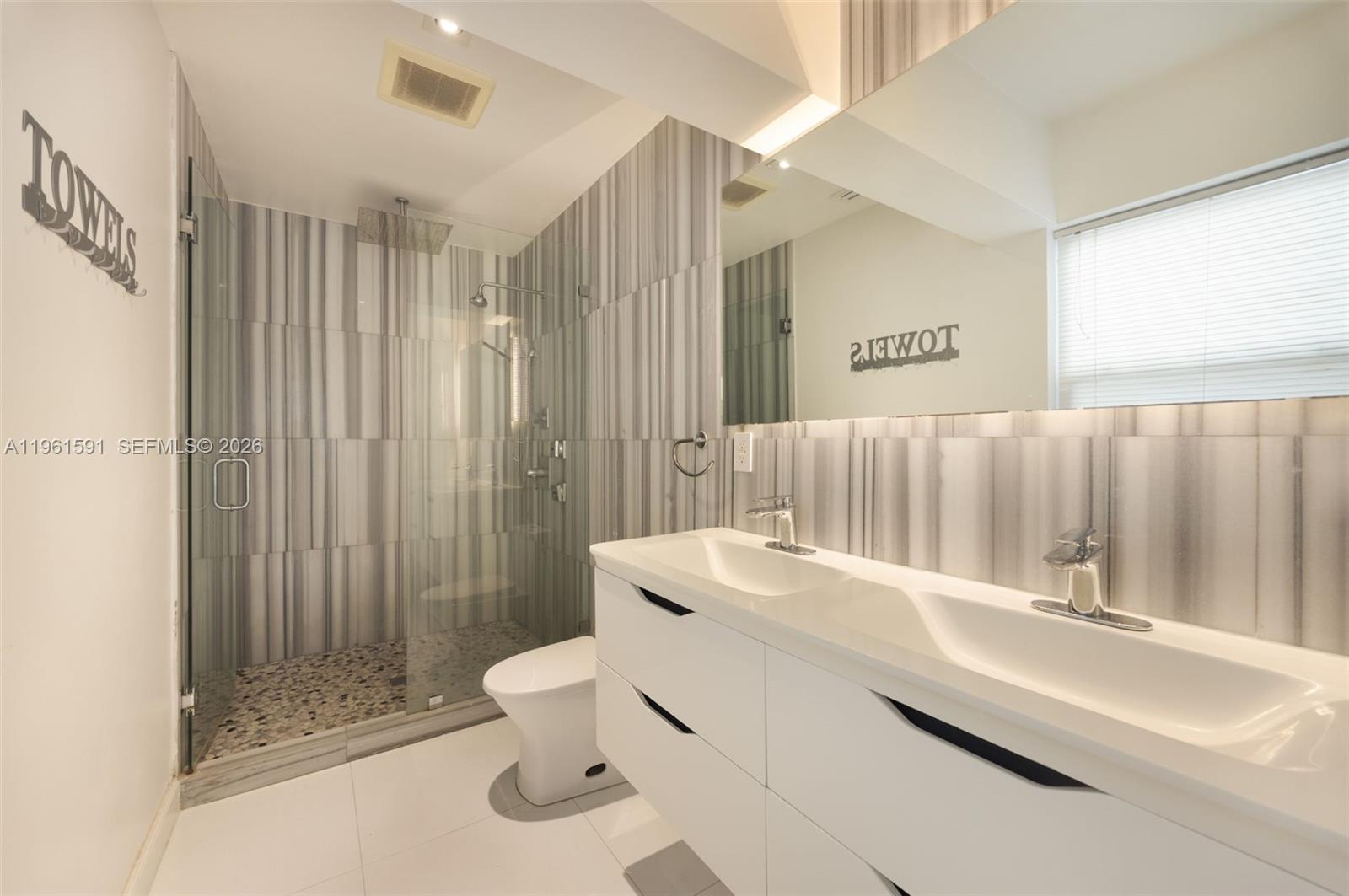 1101 Coral Way