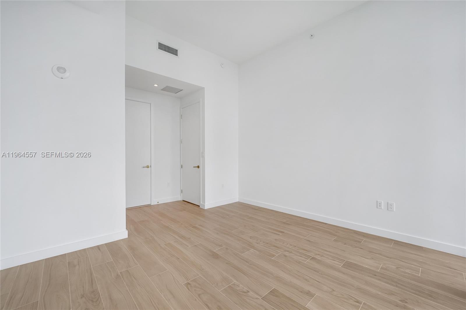 2655 S Bayshore Dr # 1709