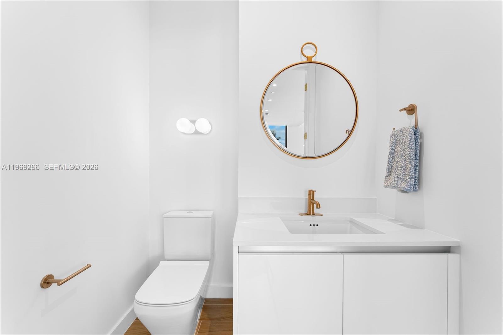 2655 S Bayshore Dr # 2012 Unit: LPH 2012