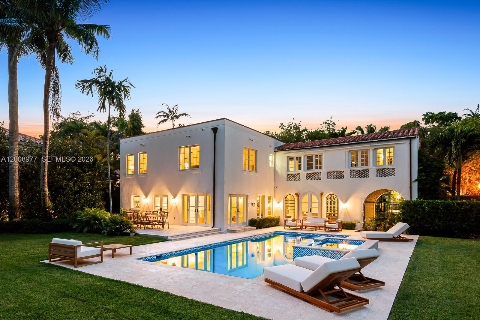 1228 Alhambra Cir