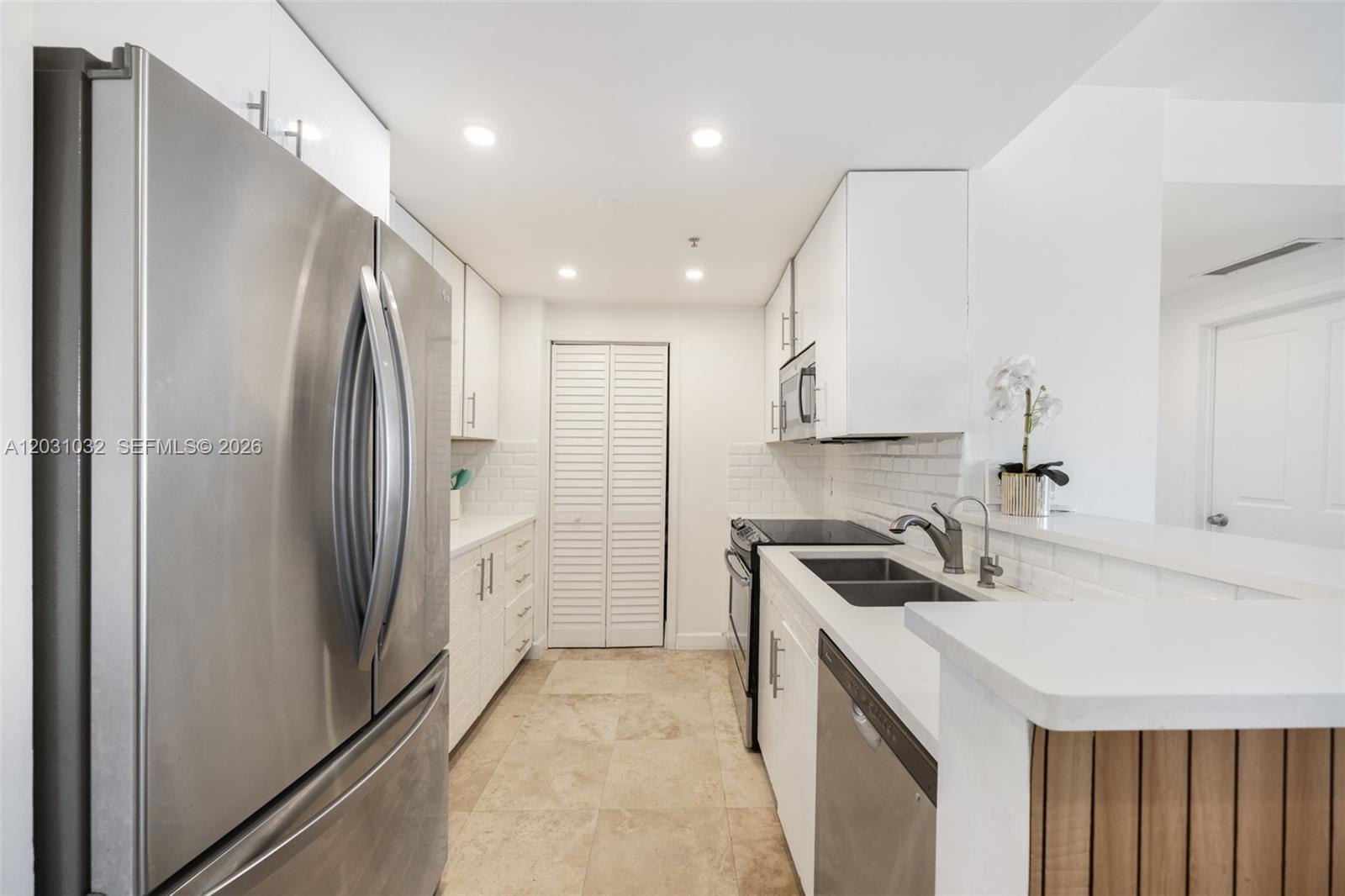 2650 SW 37th Ave # 801