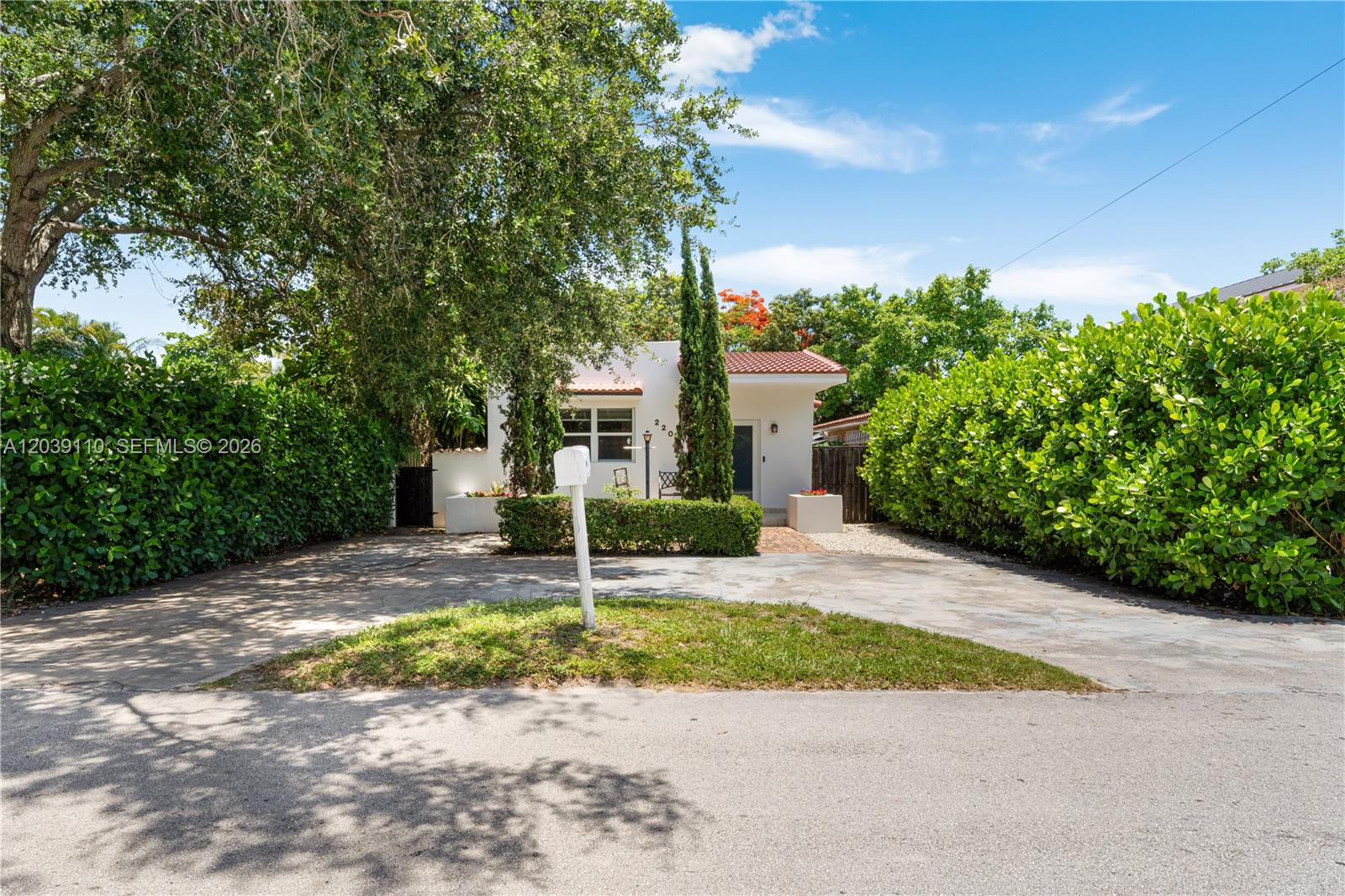 2209 SW 57th Ct