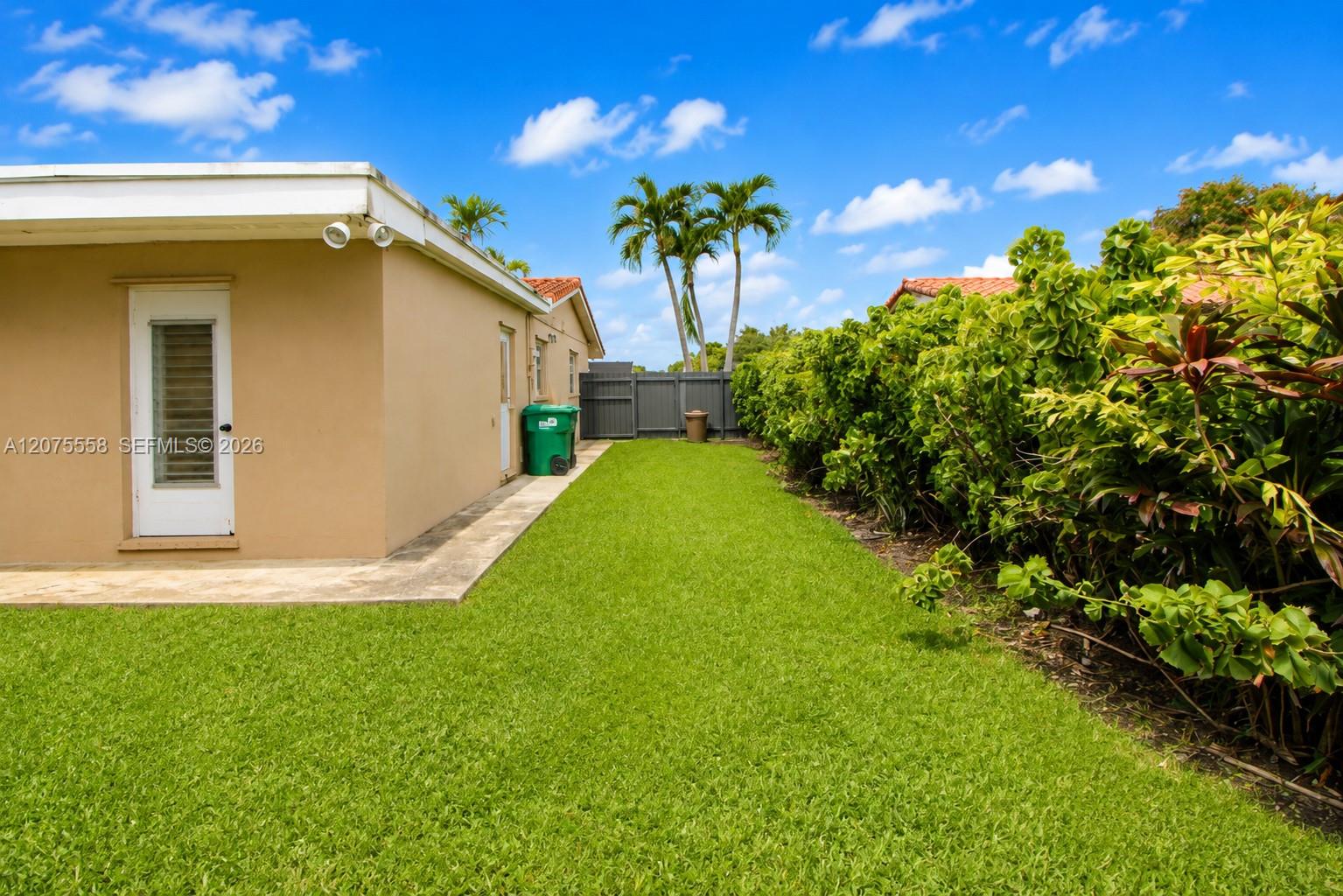 3115 Village Green Dr