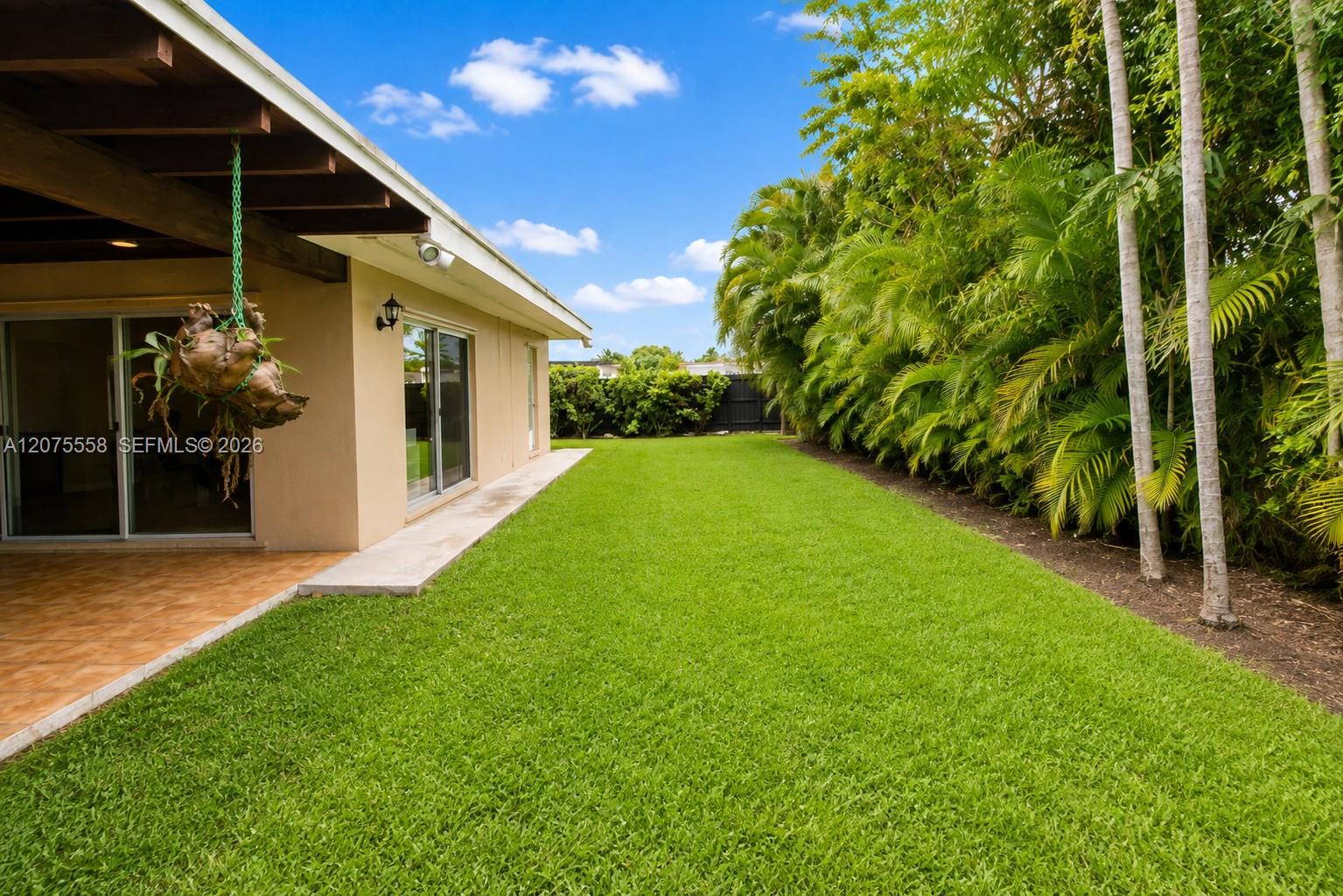 3115 Village Green Dr