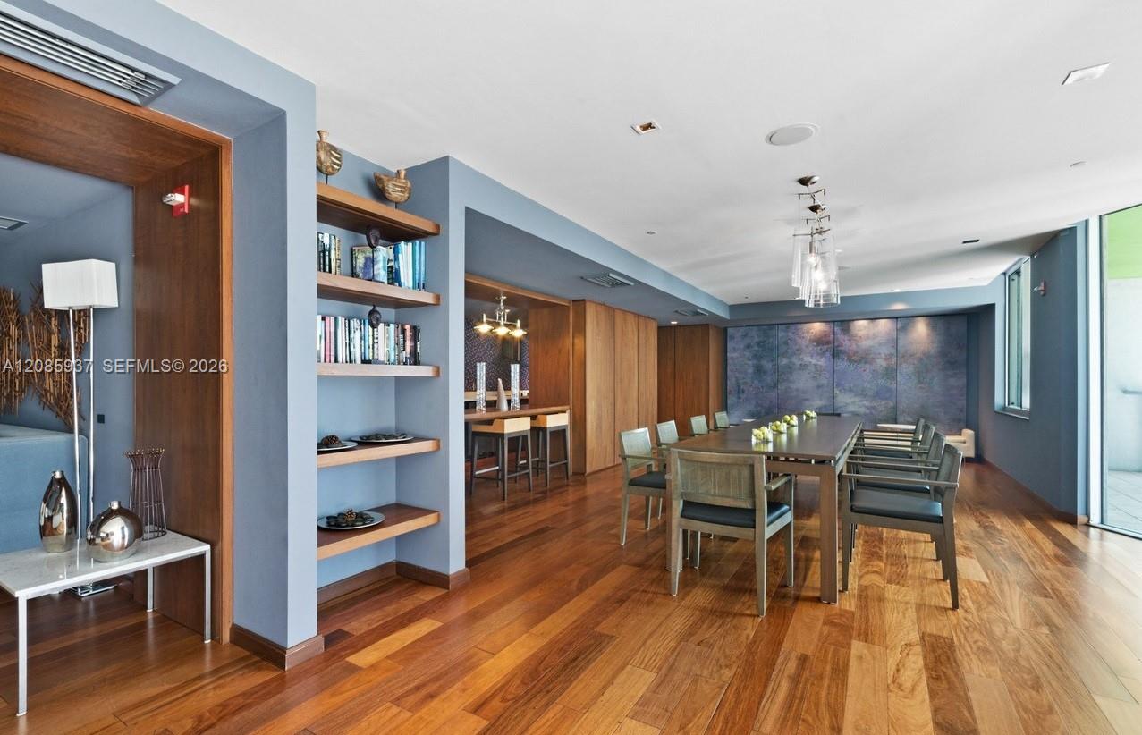 325 S Biscayne Blvd # 2114