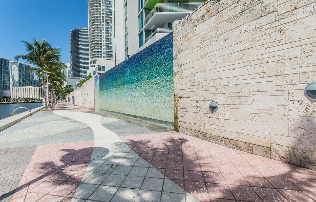 325 S Biscayne Blvd # 2114