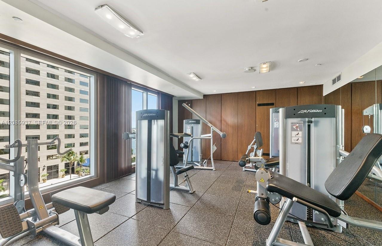 325 S Biscayne Blvd # 2114
