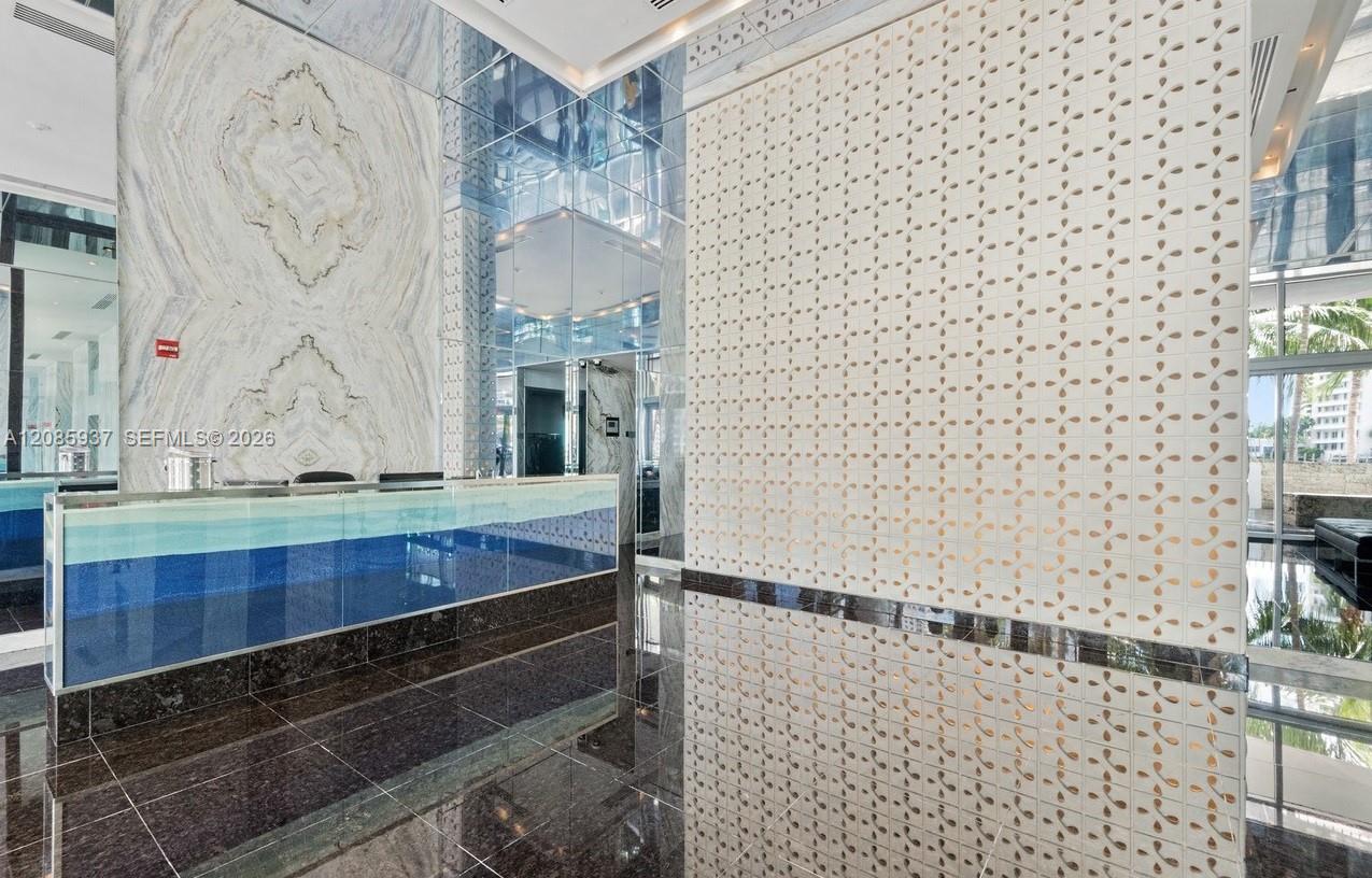 325 S Biscayne Blvd # 2114
