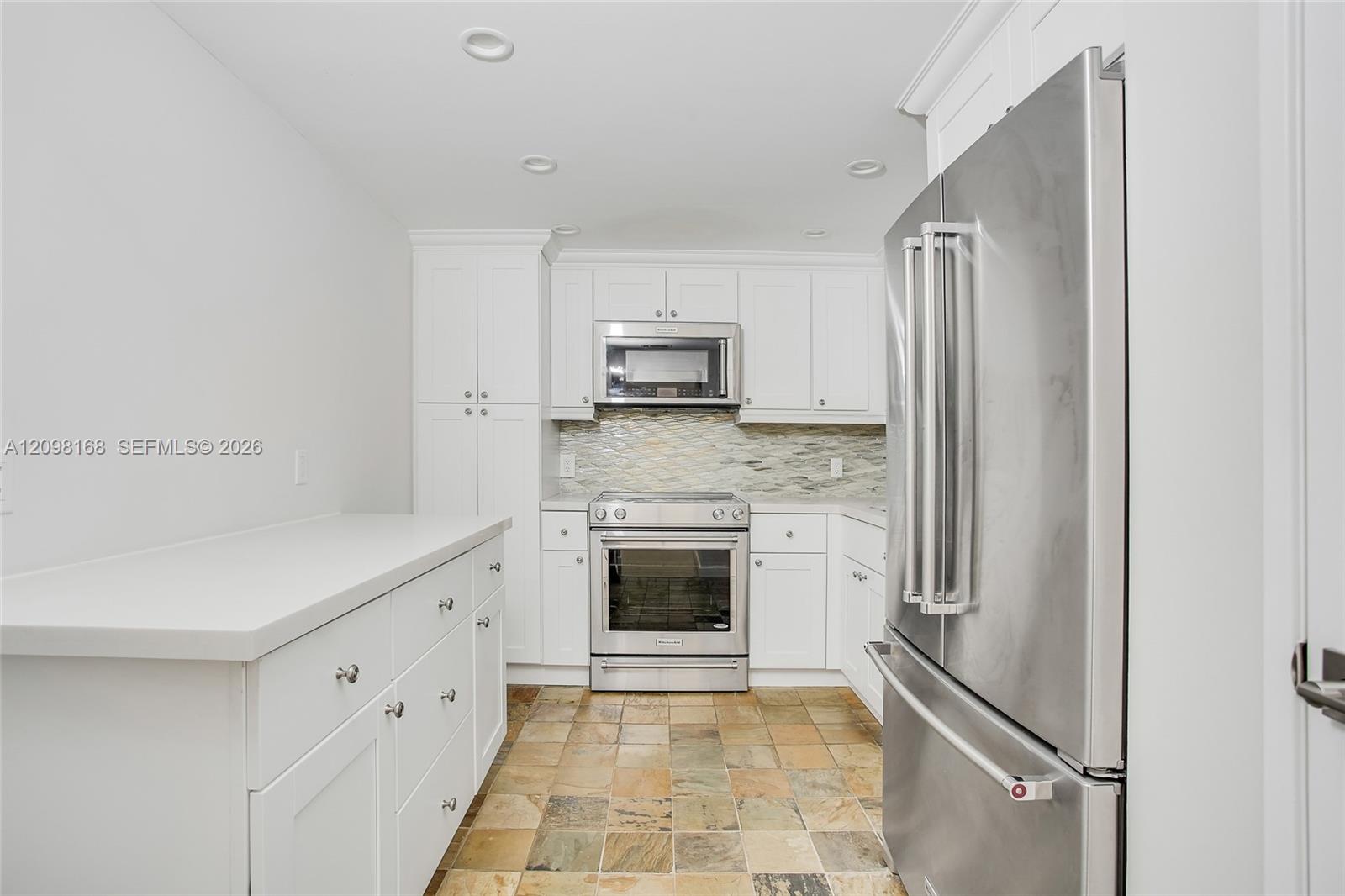 600 Biltmore Way # 306