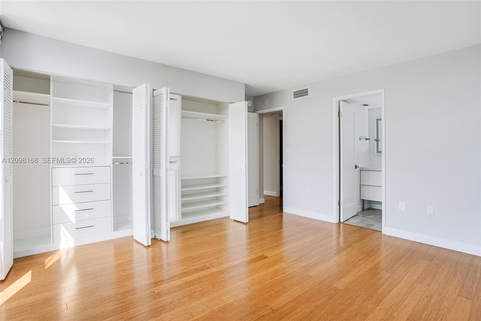 600 Biltmore Way # 306