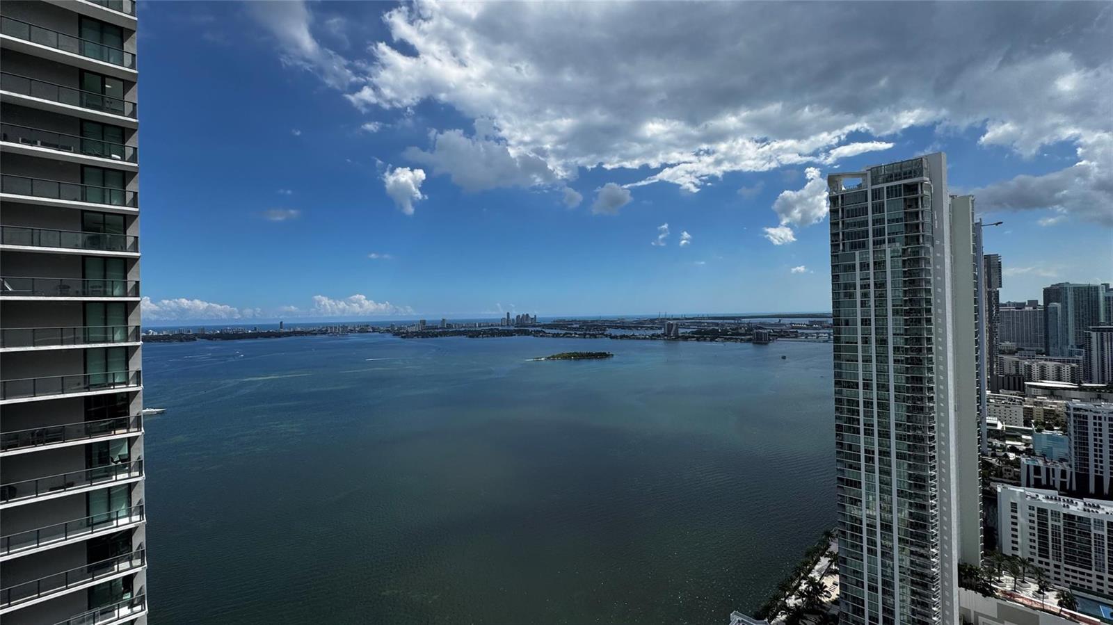 650 NE 32nd Street # 4307