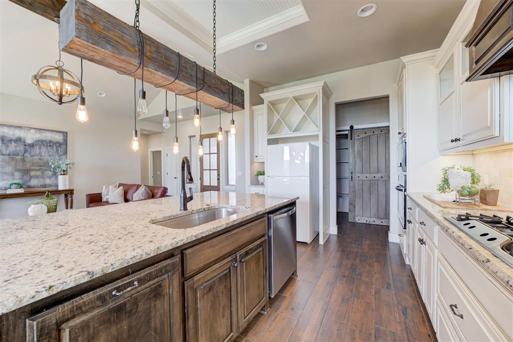 716 Kearny Lane