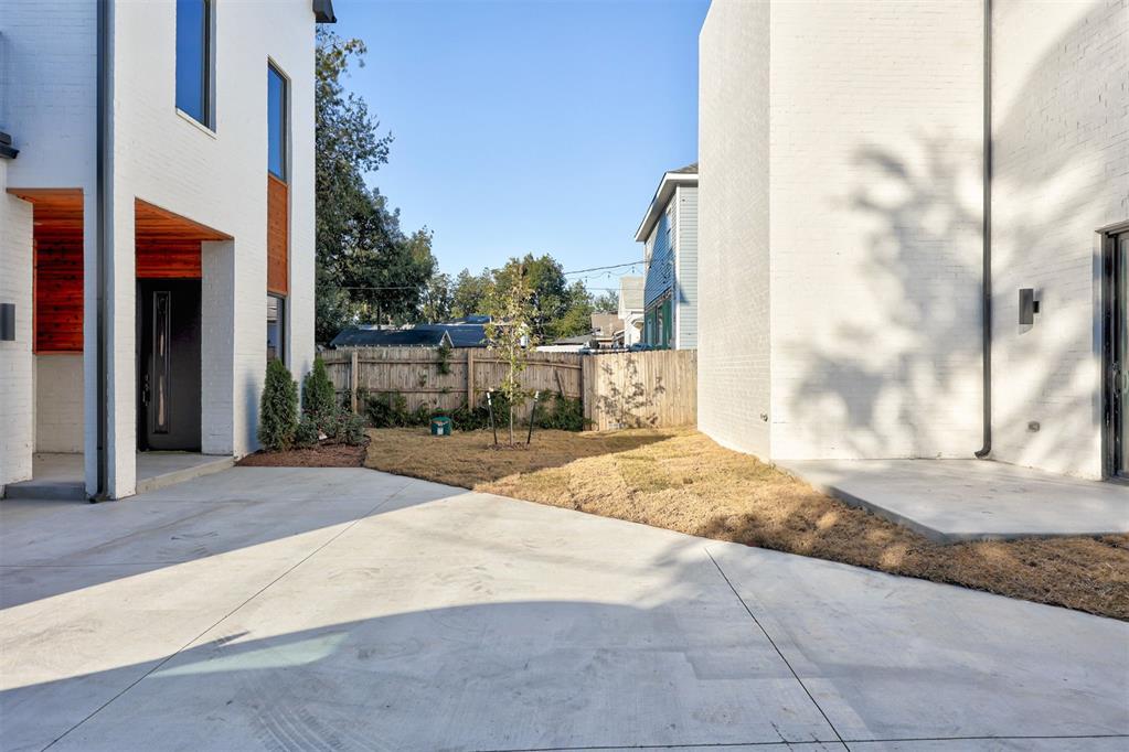 1316 NW 15 Street