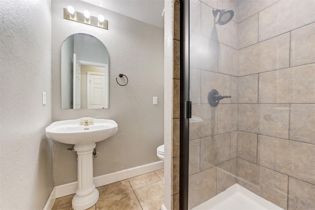 2324 Bradford Place