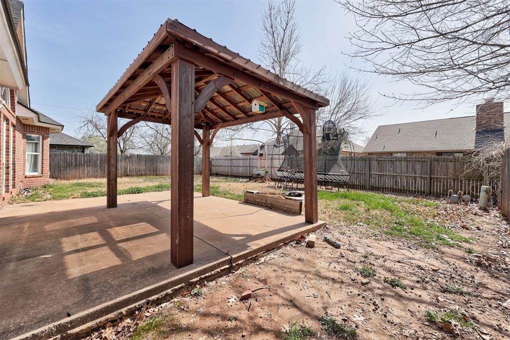 2324 Bradford Place