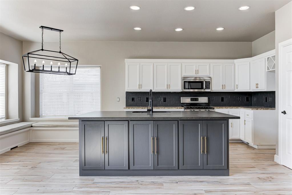 2324 Bradford Place