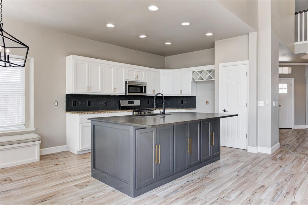 2324 Bradford Place