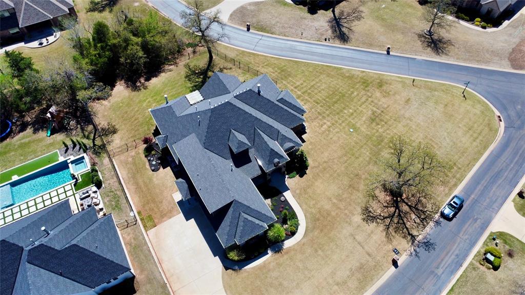1850 Ladera Lane
