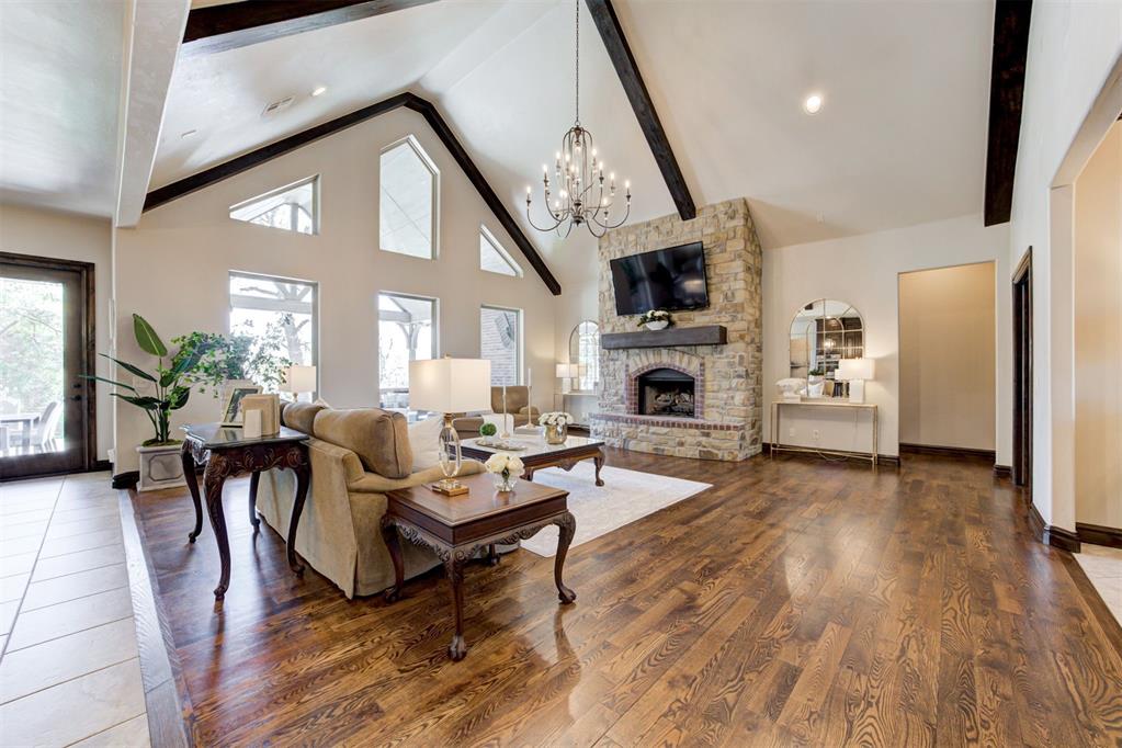 1850 Ladera Lane