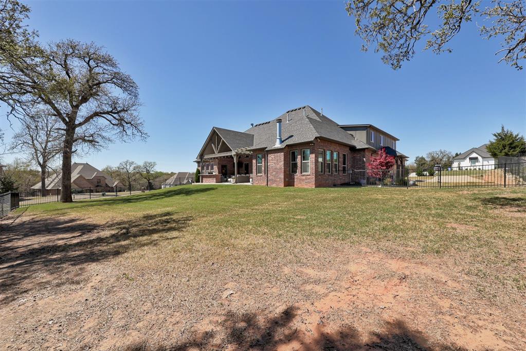 1850 Ladera Lane