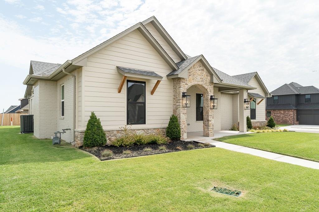 9224 NW 85th Street