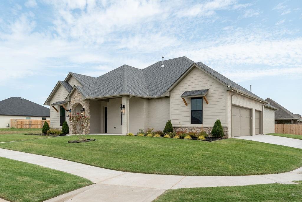 9224 NW 85th Street
