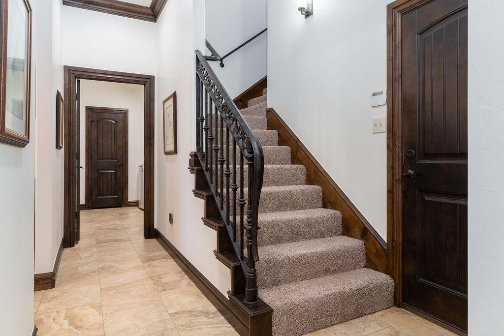1845 Ladera Lane