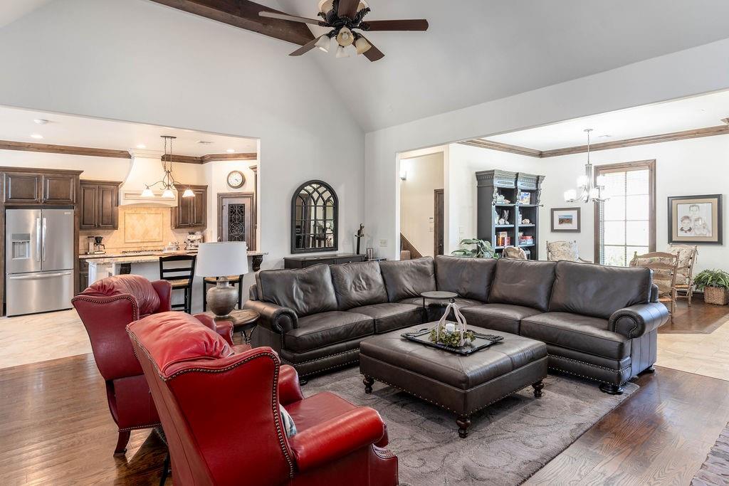 1845 Ladera Lane
