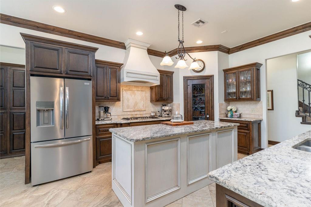 1845 Ladera Lane