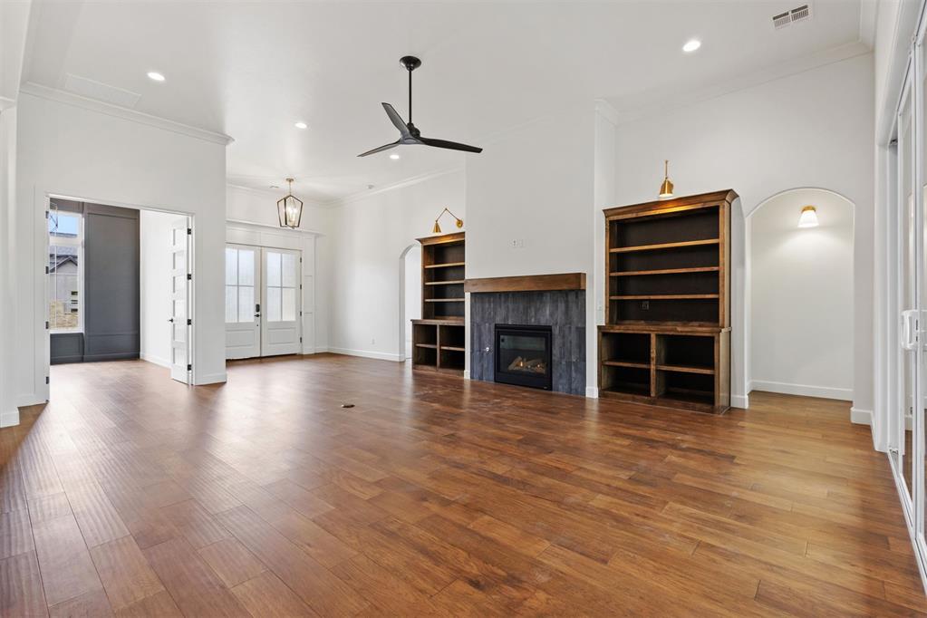 4433 Maple Ridge Drive